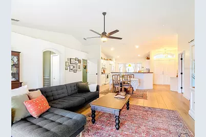 8195 Westmont Terrace Drive, Lakeland, FL 33810 - Photo 15