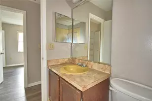 573 Hunter Cir, Kissimmee, FL 34758 - Photo 19