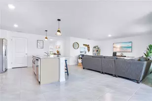 3609 Forest Path Dr, Plant City, FL 33565 - Photo 5