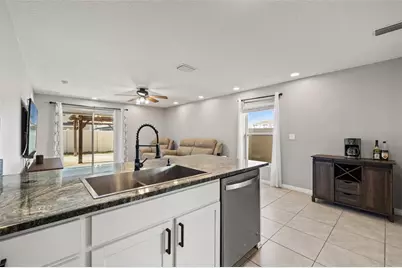 12115 Lily Magnolia Lane, Riverview, FL 33569 - Photo 9