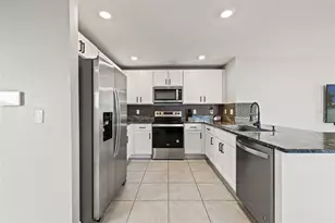 12115 Lily Magnolia Ln, Riverview, FL 33569 - Photo 11