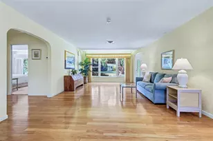 1515 Serpentine Dr S, Saint Petersburg, FL 33705 - Photo 27