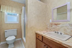 1515 Serpentine Dr S, Saint Petersburg, FL 33705 - Photo 17