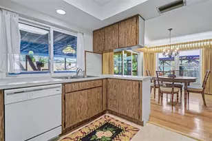 1515 Serpentine Dr S, Saint Petersburg, FL 33705 - Photo 25