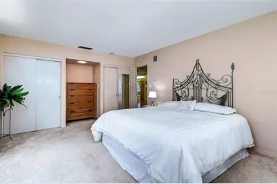 1515 Serpentine Drive S, Saint Petersburg, FL 33705 - Photo 7