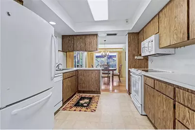 1515 Serpentine Drive S, Saint Petersburg, FL 33705 - Photo 11