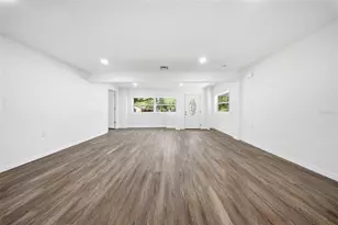 1120 W Marjorie St, Lakeland, FL 33815 - Photo 9