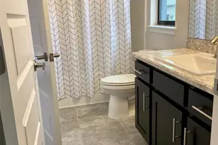 6525 Alamanda Hills Cir, Lakeland, FL 33813 - Photo 15