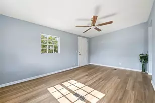 6416 Saddletree Dr, Wesley Chapel, FL 33544 - Photo 13