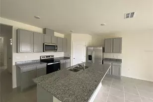 3277 Mystic Pond Loop, Lakeland, FL 33811 - Photo 3