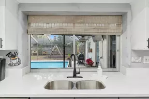 6320 Oak Ct, Lakeland, FL 33813 - Photo 9