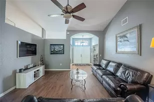 5640 Fischer Dr, Lakeland, FL 33812 - Photo 3