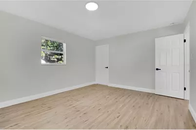 1033 Wildwood W, Lakeland, FL 33801 - Photo 17