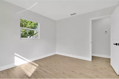 1033 Wildwood W, Lakeland, FL 33801 - Photo 25