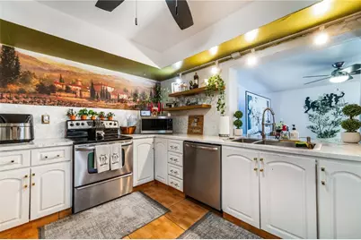 8065 W 14th Court, Hialeah, FL 33014 - Photo 17