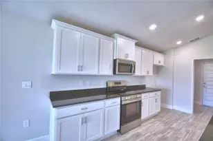 4431 Juliana Lake Dr, Auburndale, FL 33823 - Photo 11