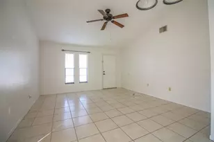 912 Winnie Ln, Lakeland, FL 33813 - Photo 3
