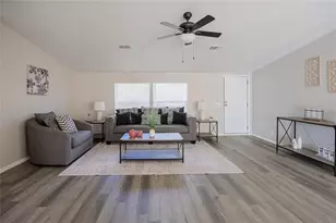 952 Saddlewood Blvd, Lakeland, FL 33809 - Photo 3