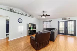 2806 Timbercrest Pl, Lakeland, FL 33810 - Photo 5