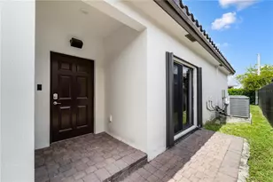 22938 SW 128th Pl, Miami, FL 33170 - Photo 7