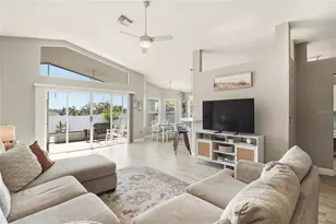 412 Emerald Cove Loop, Lakeland, FL 33813 - Photo 5