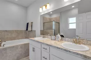 5809 Christiansen Ct, Lakeland, FL 33812 - Photo 11