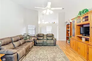 6380 Egret Dr, Lakeland, FL 33809 - Photo 5