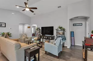 1034 Corso Dr, Winter Haven, FL 33884 - Photo 9