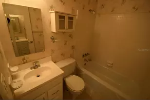 1920 E Edgewood Dr, Lakeland, FL 33803 - Photo 13