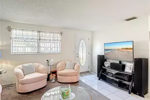 19014 Sunlake Blvd, Lutz, FL 33558 - Photo 11