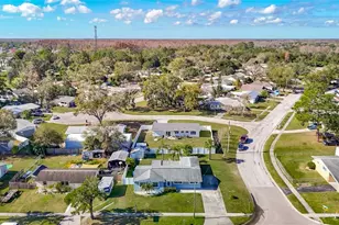 19014 Sunlake Blvd, Lutz, FL 33558 - Photo 7