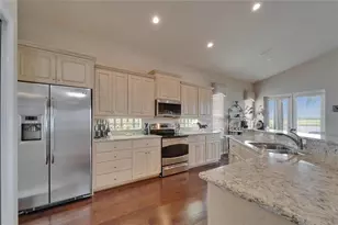 3450 Turnberry Dr, Lakeland, FL 33803 - Photo 11