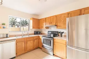 1836 N Crystal Lake Dr, Lakeland, FL 33801 - Photo 7