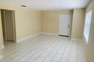 2480 Chestnut Woods Dr, Lakeland, FL 33815 - Photo 3