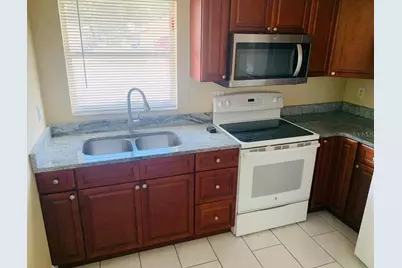 2480 Chestnut Woods Drive, Lakeland, FL 33815 - Photo 5