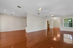 2702 Prestwick Dr, Lakeland, FL 33803 - Photo 11