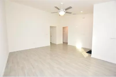 1035 Fox Lake Drive, Lakeland, FL 33809 - Photo 5