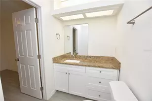 1035 Fox Lake Dr, Lakeland, FL 33809 - Photo 17