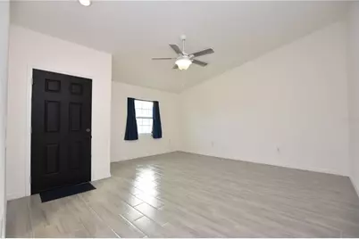 1035 Fox Lake Drive, Lakeland, FL 33809 - Photo 3