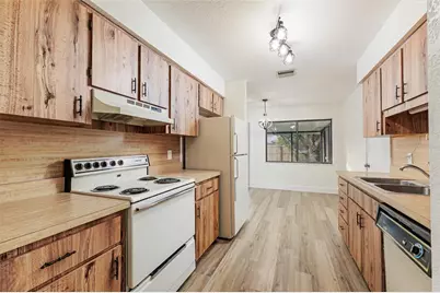 3903 Woodburn Loop W, Lakeland, FL 33813 - Photo 9