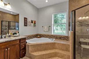 1345 Longoak Dr Dr N, Lakeland, FL 33811 - Photo 11