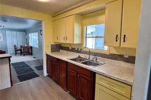 1226 Country Club Ln, Lakeland, FL 33801 - Photo 9