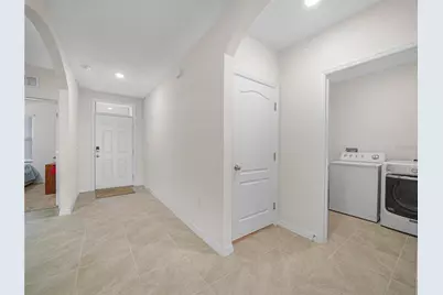 2805 Grandbury Grove Road, Lakeland, FL 33811 - Photo 3