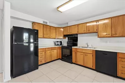 1930 Sylvester Court, Lakeland, FL 33803 - Photo 19