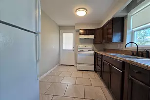 246 W Bay Ave, Eagle Lake, FL 33839 - Photo 7