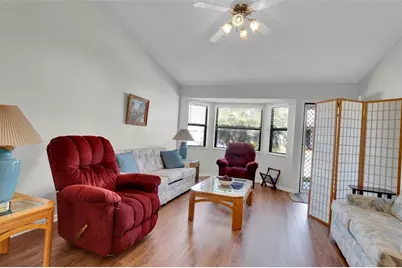 2331 Golden Horseshoe Circle S, Lakeland, FL 33810 - Photo 3