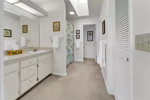 2331 Golden Horseshoe Circle S, Lakeland, FL 33810 - Photo 9