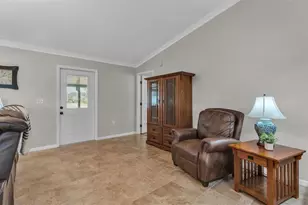 9326 Edison Rd, Lithia, FL 33547 - Photo 17