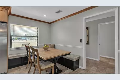 9326 Edison Road, Lithia, FL 33547 - Photo 13