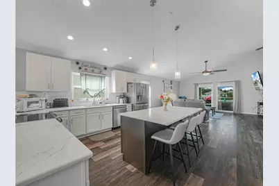 12527 Midpointe Drive, Riverview, FL 33578 - Photo 9